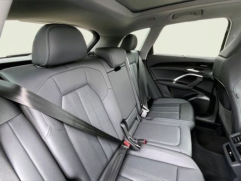 New 2025 Audi Q5 Premium Plus image 29