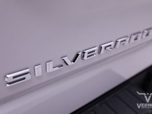 New 2026 Chevrolet Silverado 1500 ZR2 image 48