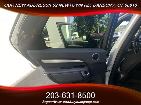 Used 2020 Land Rover Discovery Landmark AWD/4WD image 19