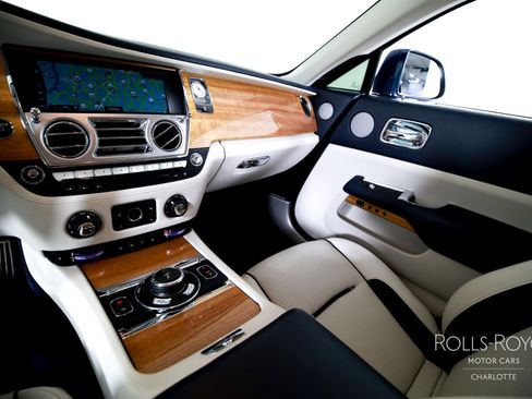 Certified 2019 Rolls-Royce Wraith RWD image 16