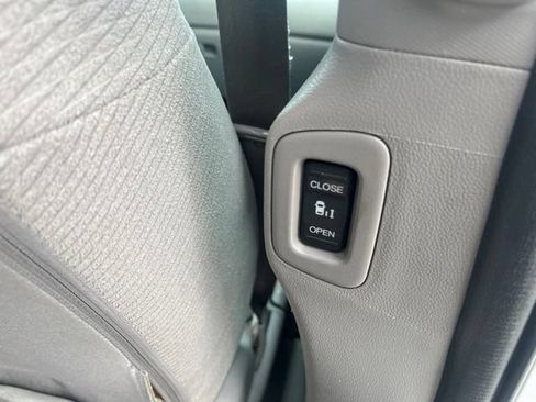 Used 2011 Honda Odyssey EX image 47