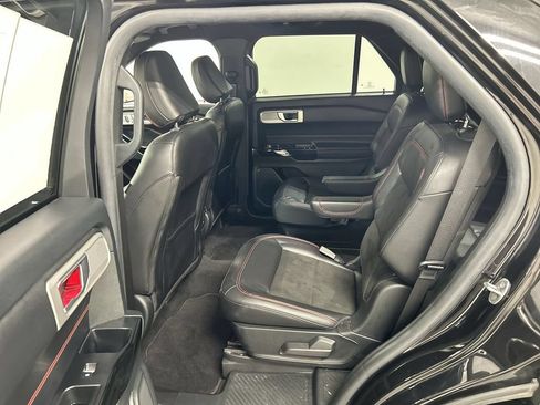 Used 2023 Ford Explorer ST-Line AWD/4WD image 20