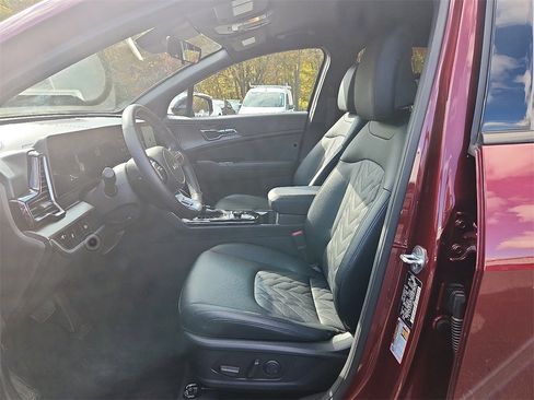 Certified 2023 Kia Sportage X-Line image 14