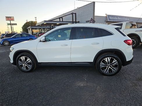 Certified 2025 Mercedes-Benz GLA 250 4MATIC image 3