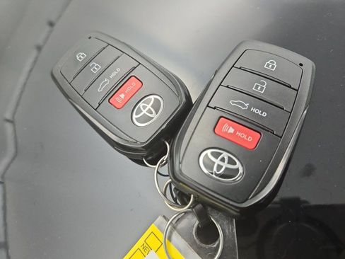 Certified 2025 Toyota Camry LE w/ Convenience Package FWD image 30