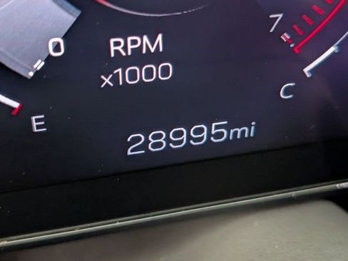 Used 2025 GMC Yukon XL Denali AWD/4WD image 16
