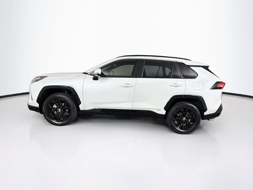 Used 2025 Toyota RAV4 SE w/ Weather Package AWD/4WD image 6