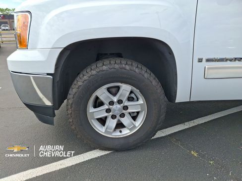 Used 2007 GMC Sierra 1500 SLE w/ SLE1 Preferred Package RWD image 26