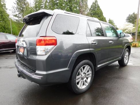 Used 2011 Toyota 4Runner Limited AWD/4WD image 2