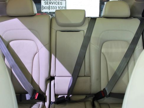 Used 2015 Audi Q5 2.0T Premium Plus w/ Technology Package AWD/4WD image 10