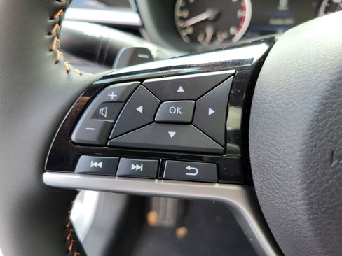 New 2025 Nissan Altima 2.5 SR image 16