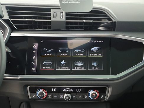 New 2025 Audi Q3 2.0T Premium image 19