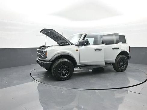 New 2026 Ford Bronco Badlands AWD/4WD image 43