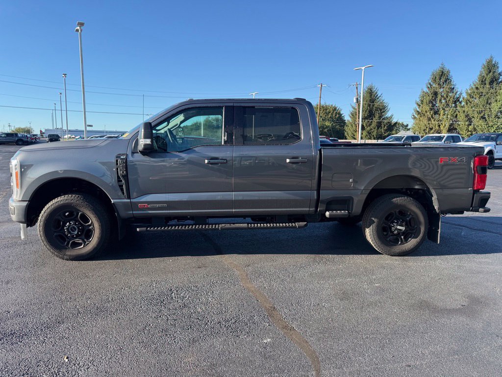 Used 2023 Ford F250 XLT w/ XLT Premium Package AWD/4WD image 8