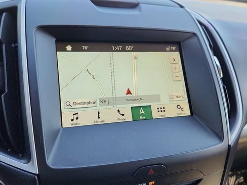 Used 2018 Ford Edge SEL w/ Equipment Group 201A AWD/4WD image 17