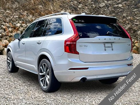 Used 2018 Volvo XC90 T5 Momentum w/ Convenience Package AWD/4WD image 10