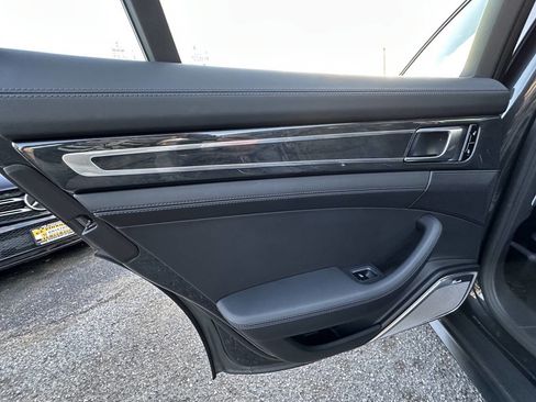 Used 2017 Porsche Panamera Turbo image 69