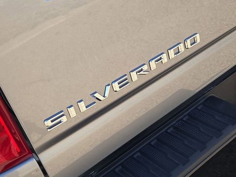 Used 2025 Chevrolet Silverado 2500 Custom w/ Custom Convenience Package image 13