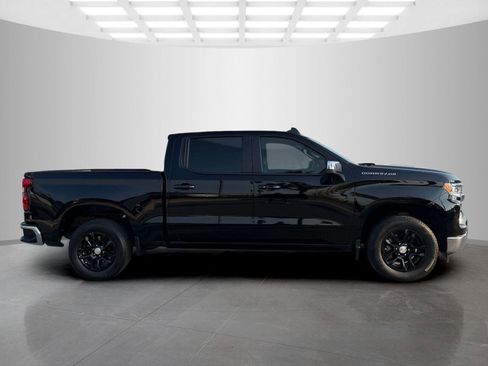 Used 2023 Chevrolet Silverado 1500 LT image 2