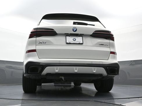 Used 2026 BMW X5 xDrive50e w/ M Sport Package AWD/4WD image 28