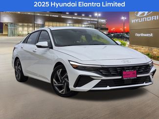 Used 2025 Hyundai Elantra Limited video 1