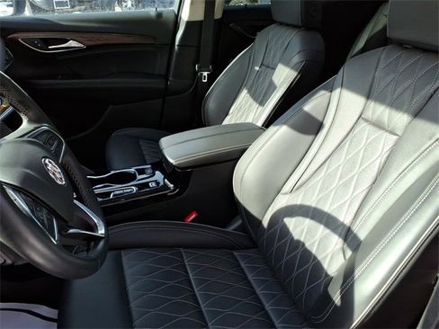 Used 2023 Buick Envision Avenir image 10