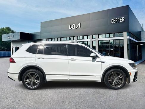 Used 2019 Volkswagen Tiguan SEL R-Line AWD/4WD image 9