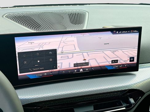 New 2026 BMW 330i Sedan w/ M Sport Package RWD image 10