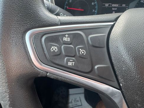 Used 2018 Chevrolet Equinox LT w/ LPO, Cargo Package image 18