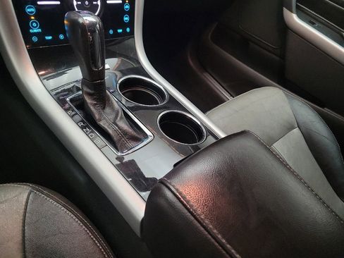 Used 2013 Ford Edge Sport w/ Driver Entry Pkg image 26