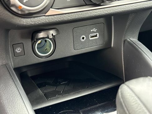 New 2025 Nissan Versa SV image 26