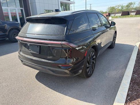 Certified 2025 Lincoln Nautilus Reserve image 3