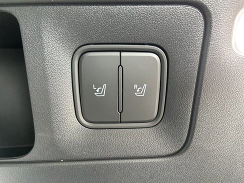 New 2026 Hyundai Ioniq 9 SEL image 11