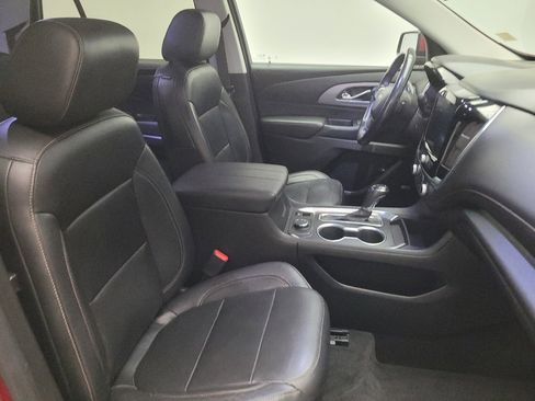 Used 2019 Chevrolet Traverse LT w/ LT Premium Package FWD image 21