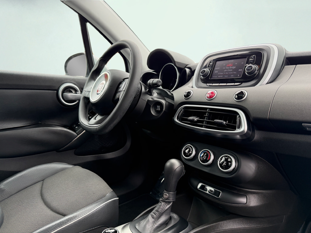 Used 2017 FIAT 500X Trekking FWD image 36