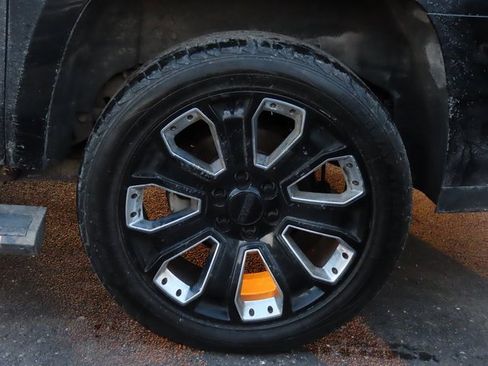 Used 2018 GMC Yukon XL Denali w/ Denali Ultimate Package image 41