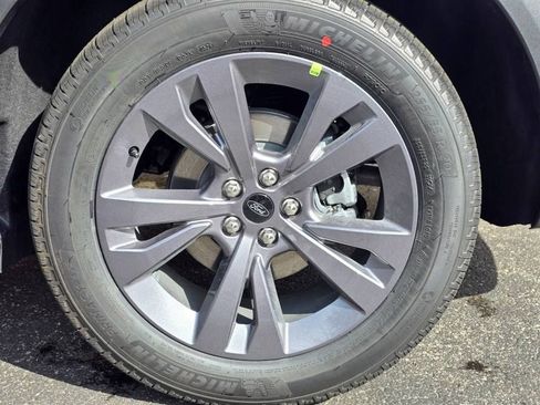 New 2026 Ford Explorer Active AWD/4WD image 8