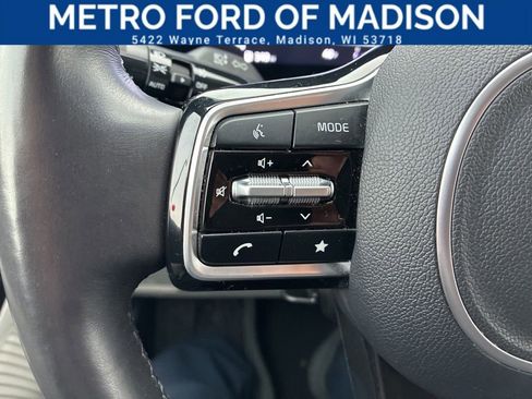 Used 2024 Kia Carnival SX Prestige image 28