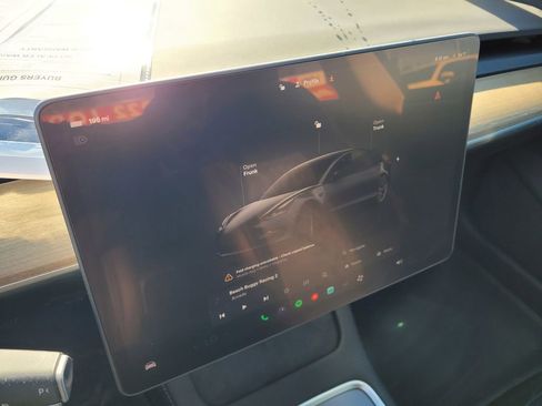 Used 2023 Tesla Model 3 Standard Range RWD image 14
