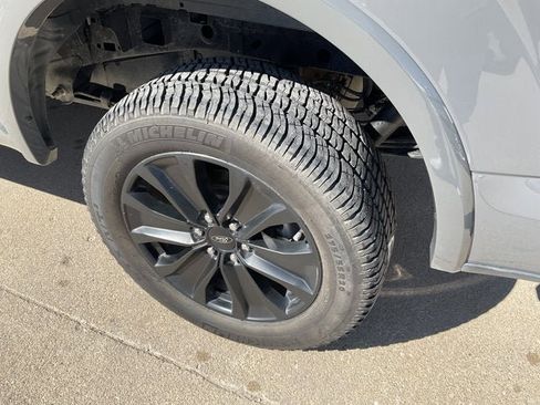 Used 2020 Ford F150 Lariat image 5