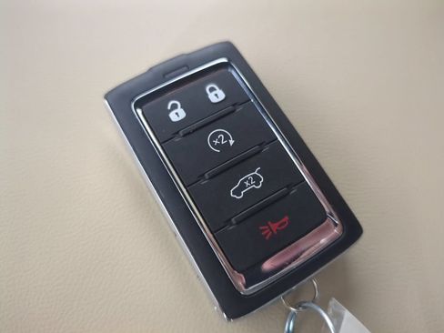 Used 2025 Jeep Grand Cherokee Limited AWD/4WD image 40