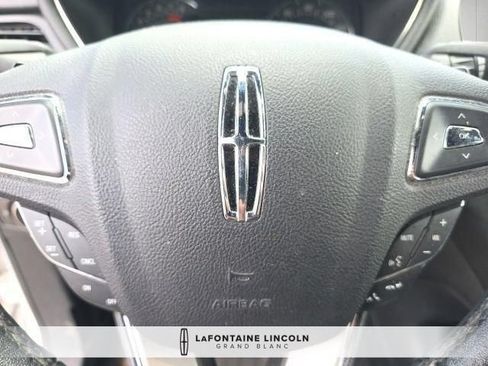 Used 2017 Lincoln MKC Premiere AWD/4WD image 12