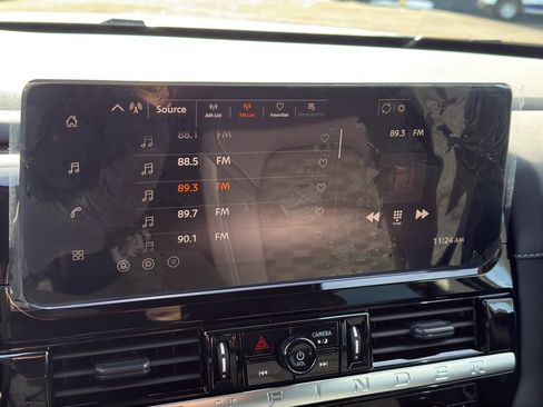 New 2026 Nissan Pathfinder SV image 18