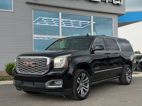 Used 2019 GMC Yukon XL Denali w/ Denali Ultimate Package RWD image 15