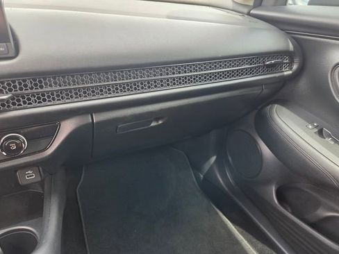 Used 2023 Honda HR-V LX image 25