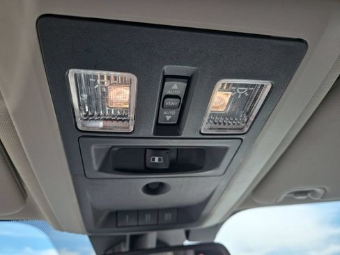 Used 2018 RAM 1500 Laramie AWD/4WD image 25