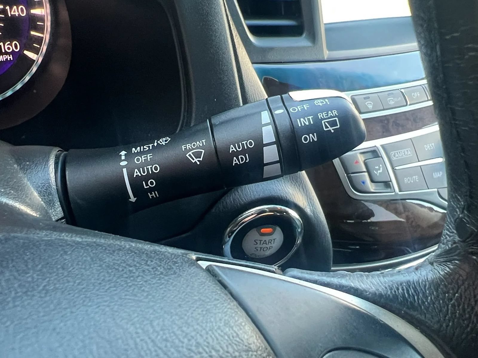 Used 2014 INFINITI QX60 Luxe w/ Deluxe Touring Package AWD/4WD image 19