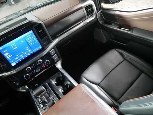 Used 2023 Ford F150 Lariat w/ Equipment Group 502A High image 11