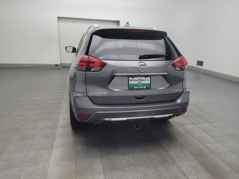 Used 2018 Nissan Rogue SV AWD/4WD image 6