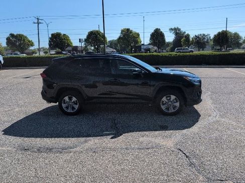 Used 2024 Toyota RAV4 XLE AWD/4WD image 16